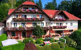 Hotel Karntnerhof Velden By S4Y